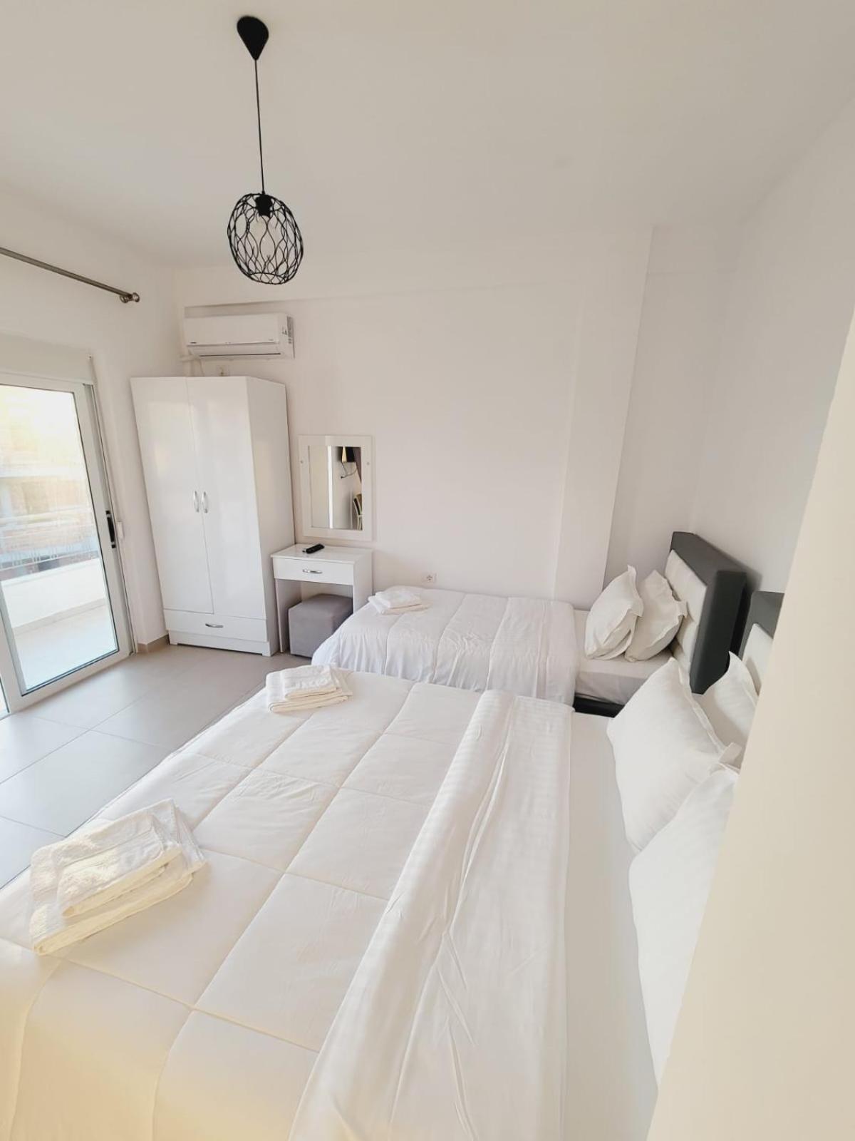 Makla Apartment Саранде Екстериор снимка